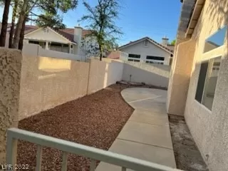 Photo #4: 2384889 Listing 