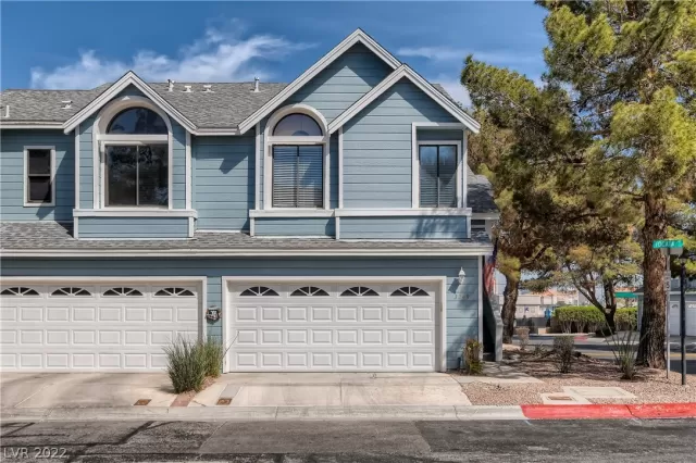 MLS: 2384918 Condo For Sale