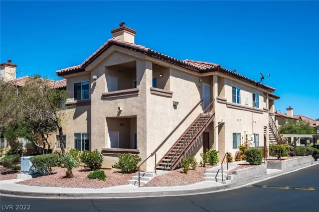 MLS: 2384954 Condo For Sale