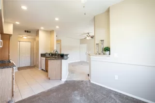 Photo #3: 2384954 Listing