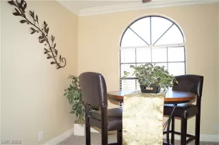 Photo #5: 2384960 Listing