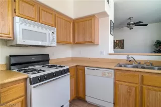 Photo #1: 2384970 Listing 