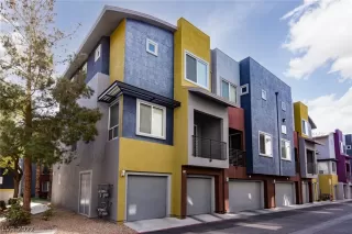 Photo #3: 2384997 Listing 