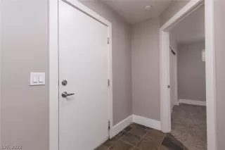 Photo #6: 2384997 Listing 