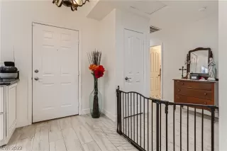 Photo #3: 2385025 Listing 