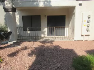 Photo #2: 2385032 Listing 