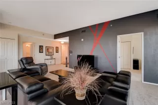 Photo #4: 2385072 Listing 