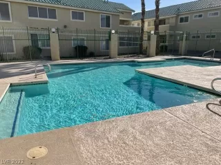 Photo #1: 2385083 Listing 