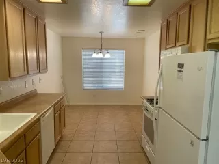 Photo #2: 2385083 Listing 