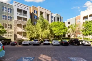 Photo #2: 2385088 Listing