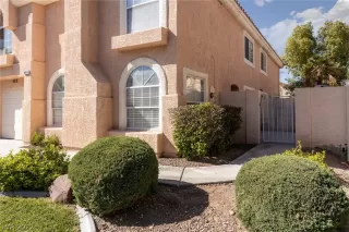 Photo #2: 2385093 Listing 