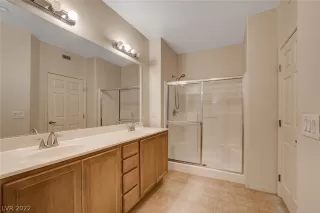 Photo #5: 2385161 Listing 