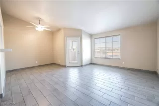 Photo #2: 2385163 Listing 