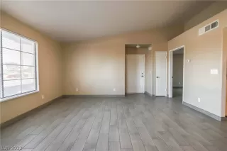 Photo #4: 2385163 Listing 