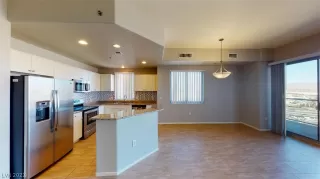 Photo #5: 2385226 Listing 