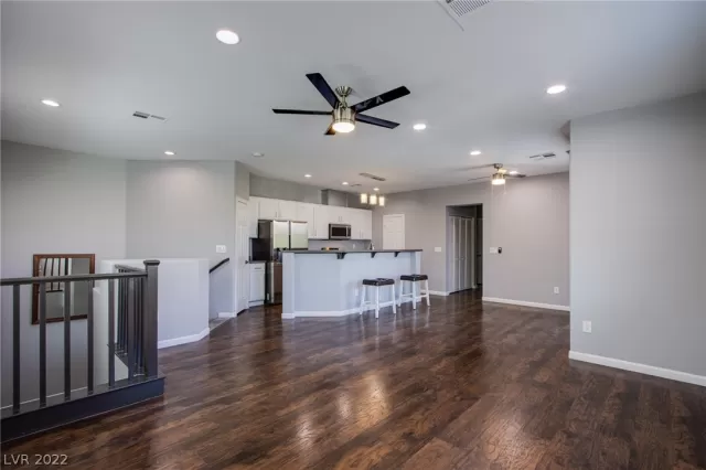 MLS: 2385260 Condo For Sale