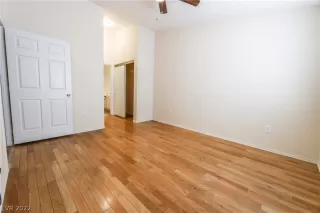 Photo #3: 2385293 Listing 