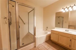 Photo #6: 2385293 Listing 