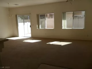 Photo #1: 2385301 Listing