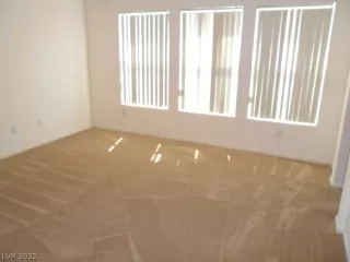 Photo #4: 2385301 Listing