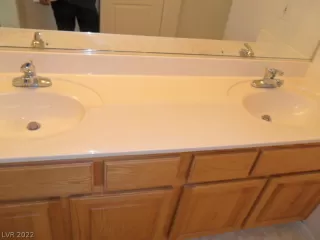 Photo #6: 2385301 Listing