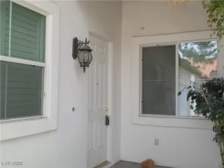 Photo #1: 2385327 Listing 