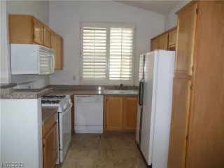 Photo #6: 2385327 Listing 