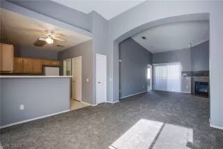 Photo #2: 2385330 Listing 