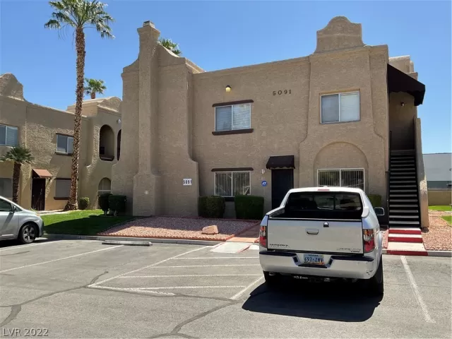 MLS: 2385337 Condo For Sale