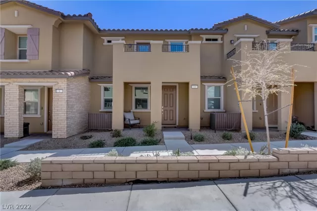 MLS: 2385339 Condo For Sale