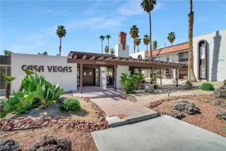 Photo #1: 2385351 Listing 