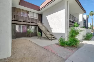 Photo #2: 2385351 Listing 