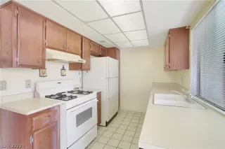 Photo #6: 2385351 Listing 