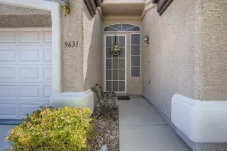 Photo #2: 2385360 Listing