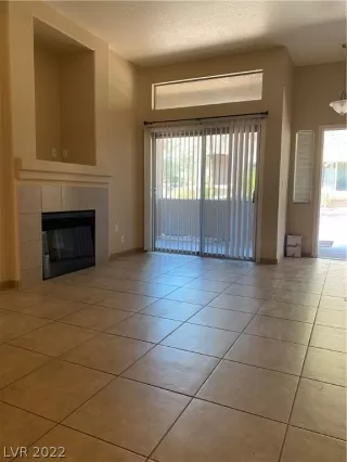 Photo #6: 2385388 Listing 