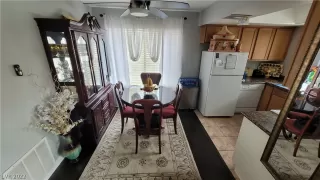 Photo #3: 2385403 Listing