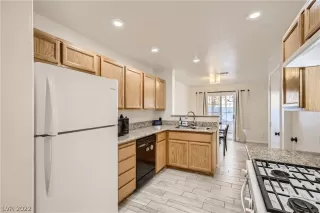 Photo #6: 2385415 Listing 