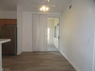 Photo #2: 2385416 Listing 