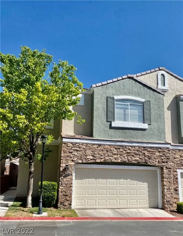 MLS: 2385418 Condo For Sale