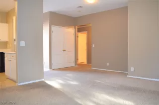 Photo #3: 2385432 Listing 