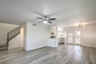 Photo #6: 2385452 Listing