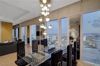 Photo #3: 2385468 Listing