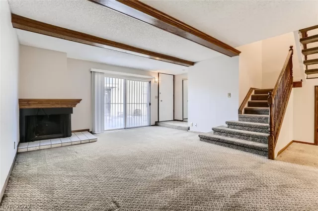 MLS: 2385486 Condo For Sale