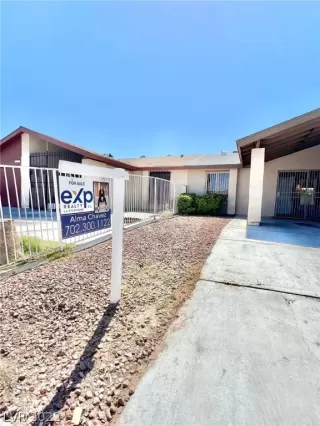 Photo #3: 2385490 Listing 