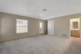 Photo #6: 2385498 Listing 