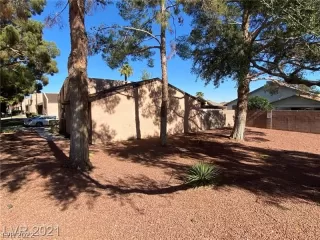 Photo #2: 2385500 Listing 