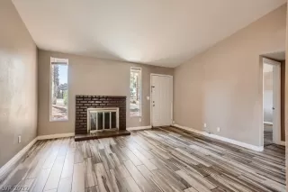 Photo #3: 2385500 Listing 