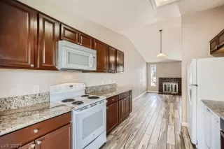 Photo #6: 2385500 Listing 