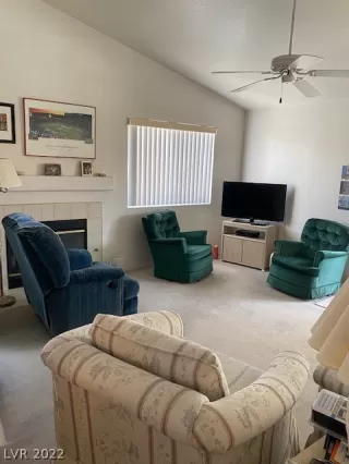 Photo #1: 2385505 Listing