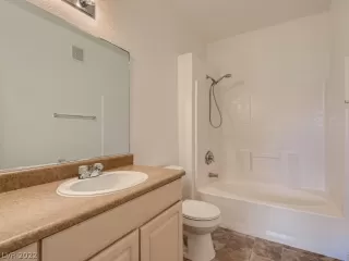 Photo #6: 2385513 Listing